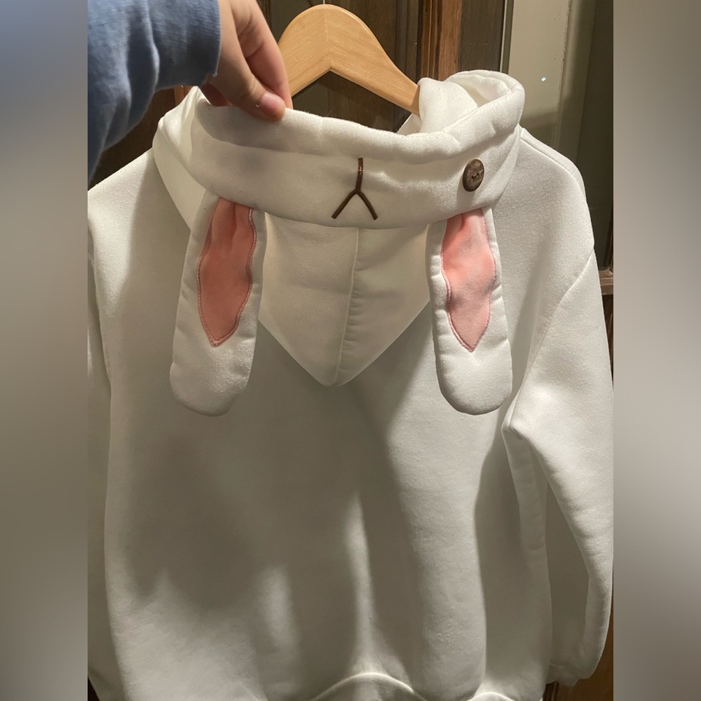 White Sweatshirt - Rabbit Ears - Picture 2 of 8